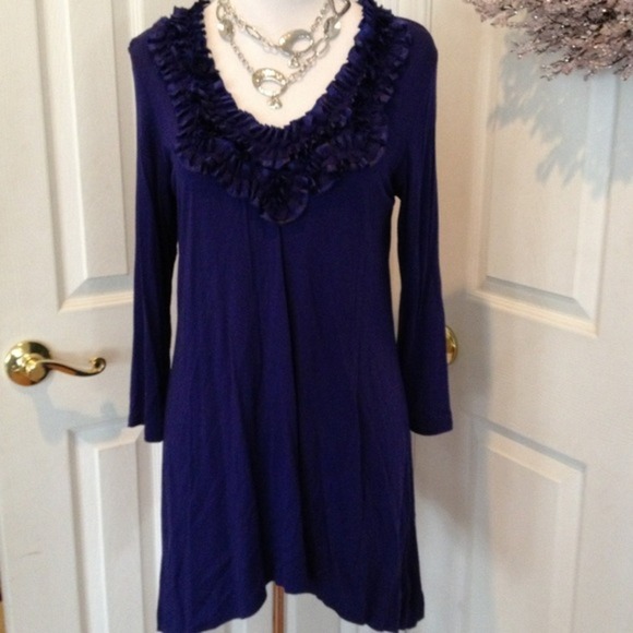 Status Amazing blue color tunic, ruffle neckline - Picture 2 of 10
